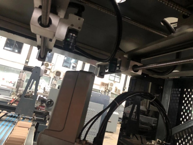 Posizionamento della scatola Machine